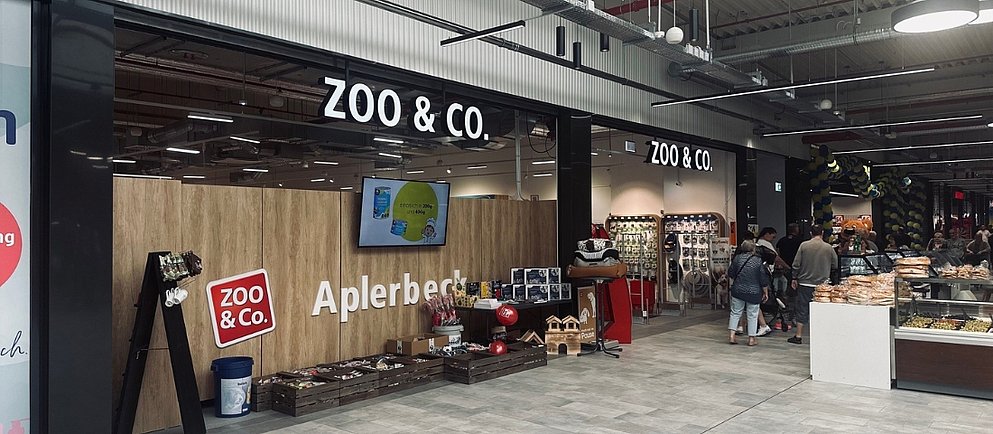 Vorderansicht des neu eröffneten ZOO & Co.-Fachmarkts in Dortmund